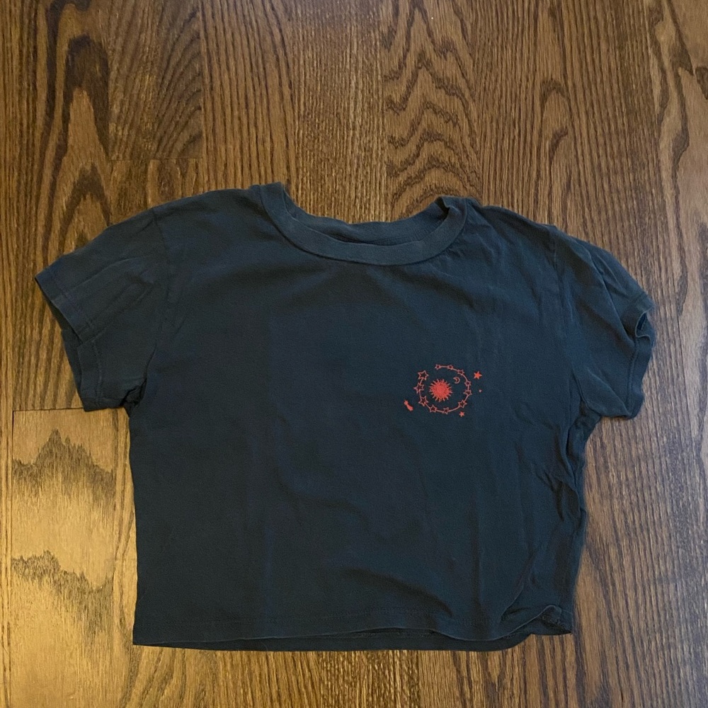 Grey&Red Graphic Cropped Tee Urban Outfitters